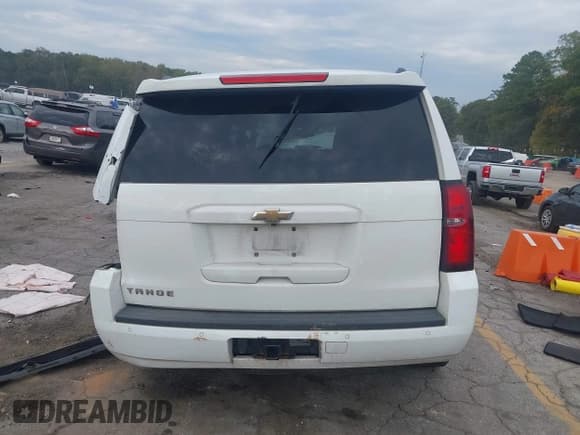 ✅ 2015 Chevrolet Tahoe LT • VIN: 1GNSCBKC2FR113740 • Lot: 43505528. Listed on IAAI with Not provided. Free auction sales archive from the USA and detailed vehicle history report at DreamBid. Image 16.