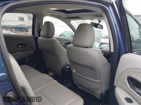 ✅ 2017 Honda HR-V EX-L • VIN: 3CZRU6H77HM717353 • Лот: 43081905. Опубликован ранее на IAAI с пробегом 61 344 миль. Бесплатный доступ к архиву аукционных продаж из США и подробный отчёт об истории автомобиля на DreamBid. Изображение 8.