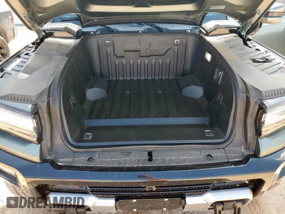 ✅ 2024 GMC Hummer EV 3X • VIN: 1GKB0RDC9RU101646 • Lot: 61693865. Listed on Copart with 14,884 mi. Free auction sales archive from the USA and detailed vehicle history report at DreamBid. Image 12.