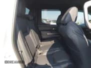 ✅ 2025 Toyota Tacoma SR • VIN: 3TYLB5JN7ST067889 • Лот: 42444254. Опубликован ранее на IAAI с пробегом 5 786 миль. Бесплатный доступ к архиву аукционных продаж из США и подробный отчёт об истории автомобиля на DreamBid. Изображение 8.