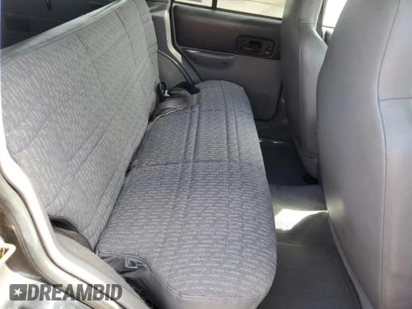 ✅ 1997 Jeep Cherokee Sport • VIN: 1J4FJ68S1VL558049 • Lot: 51627525. Listed on Copart with 196,918 mi. Free auction sales archive from the USA and detailed vehicle history report at DreamBid. Image 11.