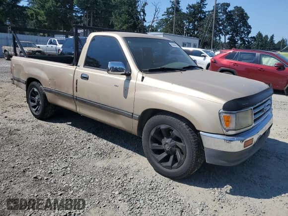 ✅ 1994 Toyota T100 • VIN: JT4VD10C0R0019090 • Лот: 65094995. Опубликован ранее на Copart с пробегом 217 804 миль. Бесплатный доступ к архиву аукционных продаж из США и подробный отчёт об истории автомобиля на DreamBid. Изображение 4.