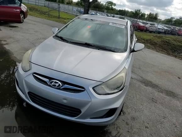2012 Hyundai Accent GLS z VIN KMHCT4AE8CU089167, wystawiony jako Copart lot #90483405 z przebiegiem 138 860 mil mil oraz Szkoda całkowita • Salvage title. Historia ofert i sprzedaży dostępna na DreamBid. Obrazek 13.