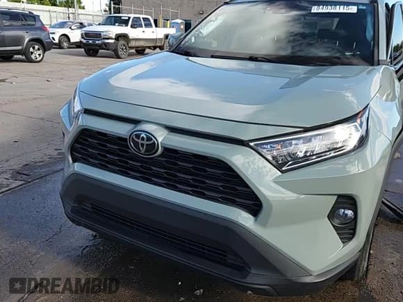 ✅ 2020 Toyota RAV4 XLE • VIN: 2T3P1RFV5LC087267 • Лот: 84938115. Опубликован ранее на Copart с пробегом 85 832 миль. Бесплатный доступ к архиву аукционных продаж из США и подробный отчёт об истории автомобиля на DreamBid. Изображение 14.