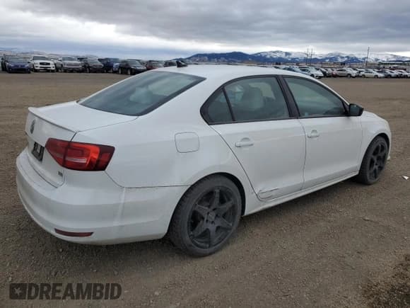 ✅ 2015 Volkswagen Jetta SE • VIN: 3VWD17AJ3FM344522 • Лот: 49904925. Опубликован ранее на Copart с пробегом 160 310 миль. Бесплатный доступ к архиву аукционных продаж из США и подробный отчёт об истории автомобиля на DreamBid. Изображение 3.