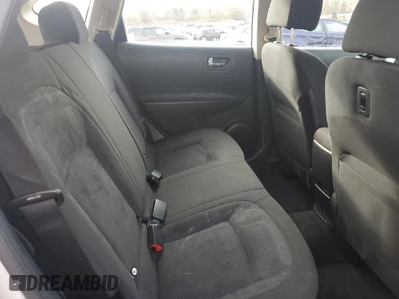 ✅ 2015 Nissan Rogue S • VIN: JN8AS5MVXFW751683 • Lot: 90574775. Wystawiony na Copart z przebiegiem 109 152 mil. Bezpłatny archiwum sprzedaży aukcyjnych z USA i szczegółowy raport historii pojazdu na DreamBid. Zdjęcie 11.