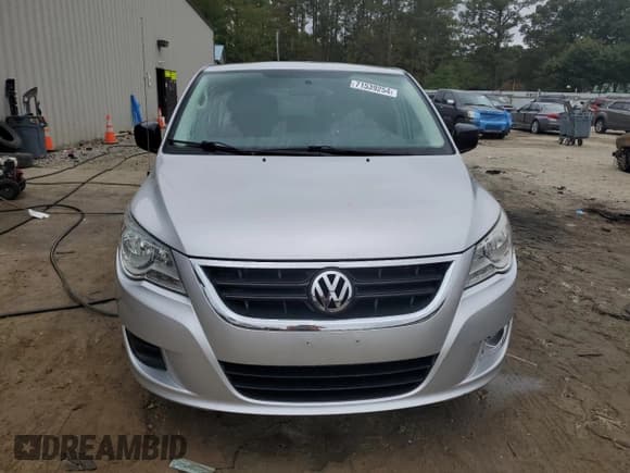 ✅ 2012 Volkswagen Routan S • VIN: 2C4RVAAG2CR250702 • Лот: 71539254. Опубликован ранее на Copart с пробегом 97 580 миль. Бесплатный доступ к архиву аукционных продаж из США и подробный отчёт об истории автомобиля на DreamBid. Изображение 5.