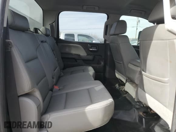 ✅ 2018 GMC Sierra 2500HD • VIN: 1GT12REY7JF202463 • Лот: 51239625. Опубликован ранее на Copart с пробегом 179 006 миль. Бесплатный доступ к архиву аукционных продаж из США и подробный отчёт об истории автомобиля на DreamBid. Изображение 10.