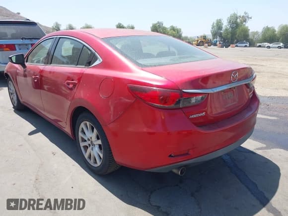 ✅ 2014 Mazda 6 i Sport • VIN: JM1GJ1U55E1106386 • Lot: 42630462. Wystawiony na IAAI z przebiegiem 222 067 mil. Bezpłatny archiwum sprzedaży aukcyjnych z USA i szczegółowy raport historii pojazdu na DreamBid. Zdjęcie 3.