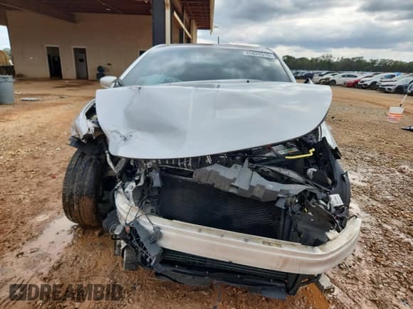 ✅ 2013 Dodge Dart Limited • VIN: 1C3CDFCH1DD226802 • Lot: 85832515. Wystawiony na Copart z przebiegiem 178 143 mil. Bezpłatny archiwum sprzedaży aukcyjnych z USA i szczegółowy raport historii pojazdu na DreamBid. Zdjęcie 5.