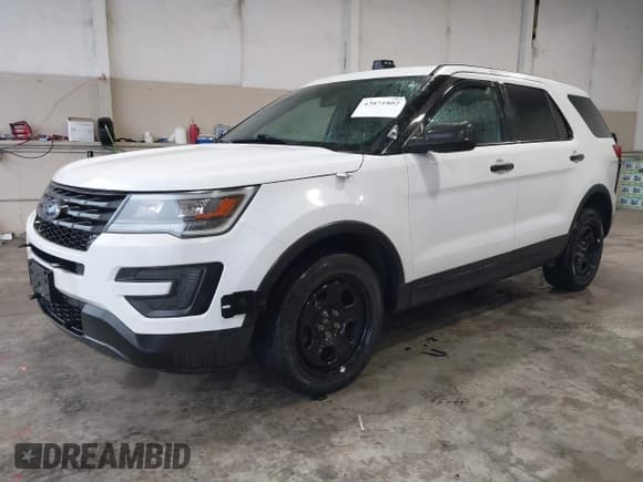 ✅ 2018 Ford Police Interceptor Utility • VIN: 1FM5K8ARXJGC76699 • Lot: 43871802. Wystawiony na IAAI z przebiegiem 134 850 mil. Bezpłatny archiwum sprzedaży aukcyjnych z USA i szczegółowy raport historii pojazdu na DreamBid. Zdjęcie 2.