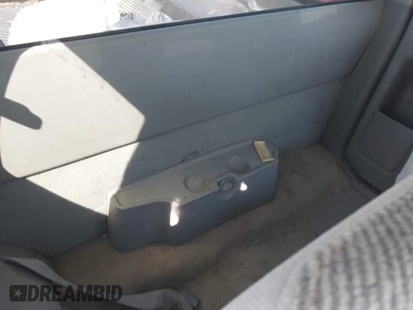 ✅ 1996 Chevrolet S-10 LS • VIN: 1GCCS19X1T8217446 • Лот: 41747890. Опубликован ранее на IAAI с пробегом 170 763 миль. Бесплатный доступ к архиву аукционных продаж из США и подробный отчёт об истории автомобиля на DreamBid. Изображение 8.