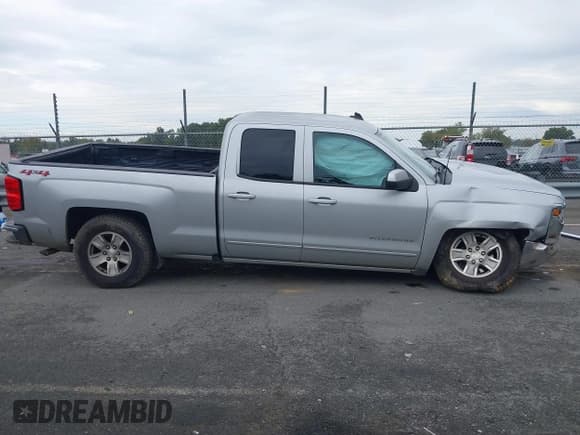 ✅ 2018 Chevrolet Silverado 1500 LT • VIN: 1GCVKREC1JZ293623 • Лот: 43371033. Опубликован ранее на IAAI с пробегом 186 907 миль. Бесплатный доступ к архиву аукционных продаж из США и подробный отчёт об истории автомобиля на DreamBid. Изображение 13.