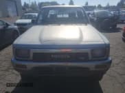 ✅ 1991 Toyota Pickup DLX • VIN: JT4VN13D2M5064884 • Lot: 84054315. Listed on Copart with 314,572 mi. Free auction sales archive from the USA and detailed vehicle history report at DreamBid. Image 5.