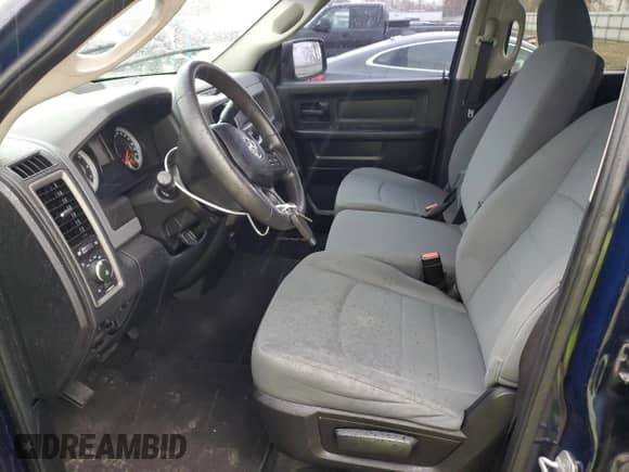 2014 Ram 1500 Express z VIN 1C6RR6FT4ES226241, wystawiony jako Copart lot #90356115 z przebiegiem 110 870 mil mil oraz Czysty tytuł • Clean title. Historia ofert i sprzedaży dostępna na DreamBid. Obrazek 7.