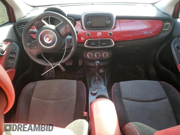 ✅ 2016 FIAT 500X Easy • VIN: ZFBCFXBT3GP342087 • Лот: 90669635. Опубликован ранее на Copart с пробегом Не указан. Бесплатный доступ к архиву аукционных продаж из США и подробный отчёт об истории автомобиля на DreamBid. Изображение 8.