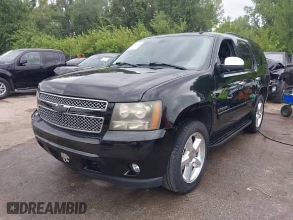 2008 Chevrolet Tahoe LTZ с VIN 1GNFK13038R176495, выставлен на аукционе IAAI как лот 42831935 с пробегом 195 782 миль миль и . История ставок и продаж доступна на DreamBid. Изображение 2.