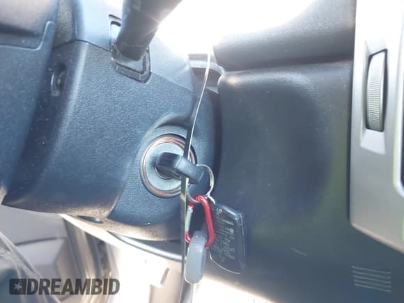 ✅ 2005 Mitsubishi Endeavor LS • VIN: 4A4MM21SX5E071033 • Lot: 43884359. Listed on IAAI with 300,180 mi. Free auction sales archive from the USA and detailed vehicle history report at DreamBid. Image 11.