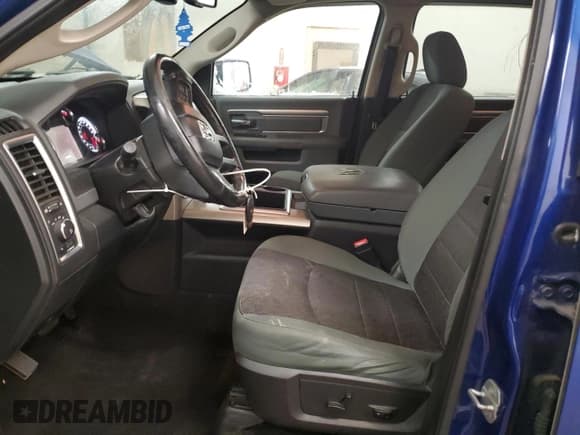 ✅ 2015 Ram 1500 Lone Star • VIN: 1C6RR7LT6FS611182 • Lot: 88414185. Listed on Copart with 207,274 mi. Free auction sales archive from the USA and detailed vehicle history report at DreamBid. Image 7.