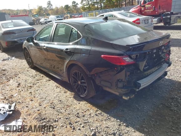 ✅ 2025 Toyota Camry SE • VIN: 4T1DAACK4SU022964 • Lot: 43453260. Listed on IAAI with 15,338 mi. Free auction sales archive from the USA and detailed vehicle history report at DreamBid. Image 3.