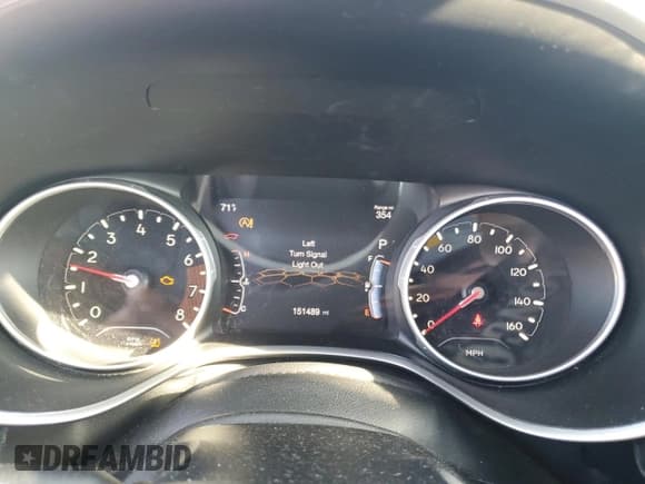 ✅ 2021 Jeep Compass Altitude • VIN: 3C4NJCBB9MT531886 • Lot: 84438385. Listed on Copart with 151,489 mi. Free auction sales archive from the USA and detailed vehicle history report at DreamBid. Image 9.