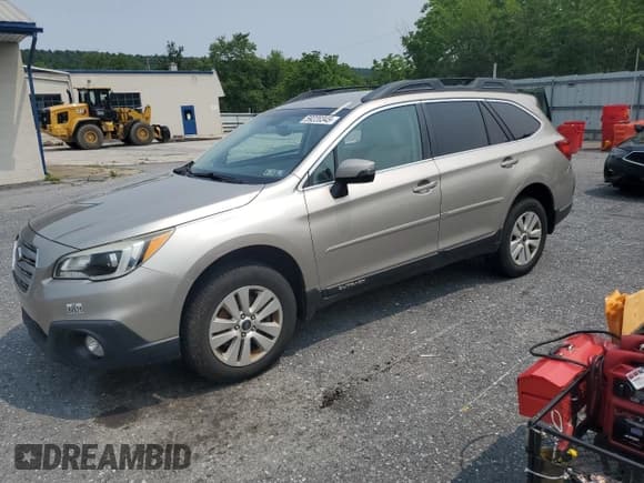 ✅ 2015 Subaru Outback Premium • VIN: 4S4BSAFC1F3302135 • Lot: 59220345. Listed on Copart with 120,893 mi. Free auction sales archive from the USA and detailed vehicle history report at DreamBid. Image 1.