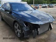 ✅ 2018 BMW 7 Series 750i xDrive • VIN: WBA7B0C59JG527315 • Lot: 69630535. Wystawiony na Copart z przebiegiem 47 063 mil. Bezpłatny archiwum sprzedaży aukcyjnych z USA i szczegółowy raport historii pojazdu na DreamBid. Zdjęcie 14.