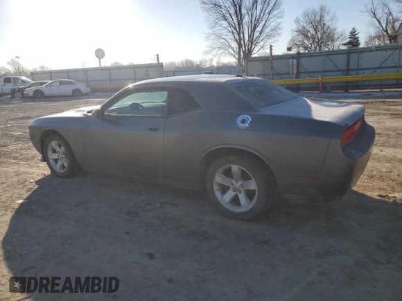 ✅ 2011 Dodge Challenger • VIN: 2B3CJ4DG7BH570893 • Lot: 42389315. Wystawiony na Copart z przebiegiem 131 889 mil. Bezpłatny archiwum sprzedaży aukcyjnych z USA i szczegółowy raport historii pojazdu na DreamBid. Zdjęcie 2.