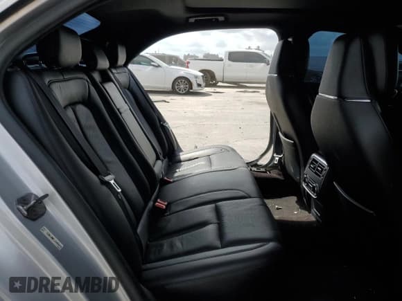 ✅ 2018 Lincoln Continental Reserve • VIN: 1LN6L9NP1J5603079 • Lot: 56824455. Listed on Copart with 52,625 mi. Free auction sales archive from the USA and detailed vehicle history report at DreamBid. Image 10.