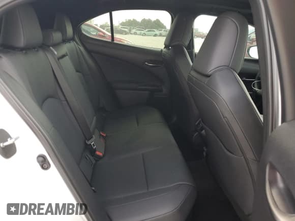 ✅ 2024 Lexus UX 250h Premium • VIN: JTHP6JBH9R2190368 • Lot: 71686534. Listed on Copart with 5,421 mi. Free auction sales archive from the USA and detailed vehicle history report at DreamBid. Image 11.