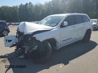 ✅ 2017 Jeep Grand Cherokee Altitude • VIN: 1C4RJFAG2HC721823 • Lot: 71512195. Listed on Copart with 114,573 mi. Free auction sales archive from the USA and detailed vehicle history report at DreamBid. Image 1.