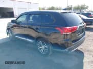 ✅ 2017 Mitsubishi Outlander ES • VIN: JA4AD2A34HZ014739 • Lot: 43673311. Wystawiony na IAAI z przebiegiem 114 538 mil. Bezpłatny archiwum sprzedaży aukcyjnych z USA i szczegółowy raport historii pojazdu na DreamBid. Zdjęcie 3.