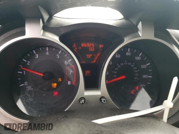 ✅ 2015 Nissan Juke SV • VIN: JN8AF5MR7FT501259 • Lot: 81265635. Listed on Copart with 86,925 mi. Free auction sales archive from the USA and detailed vehicle history report at DreamBid. Image 9.