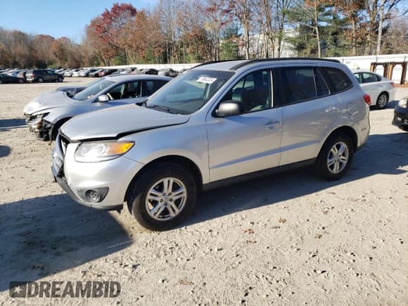 ✅ 2012 Hyundai Santa Fe GLS • VIN: 5XYZGDAB1CG162535 • Lot: 79842324. Listed on Copart with 174,959 mi. Free auction sales archive from the USA and detailed vehicle history report at DreamBid. Image 1.