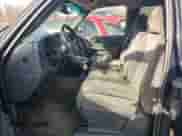 2006 Chevrolet Silverado 1500 LS z VIN 2GCEK19B761349793, wystawiony jako Copart lot #81823174 z przebiegiem 120 358 mil mil oraz Czysty tytuł • Clean title. Historia ofert i sprzedaży dostępna na DreamBid. Obrazek 7.