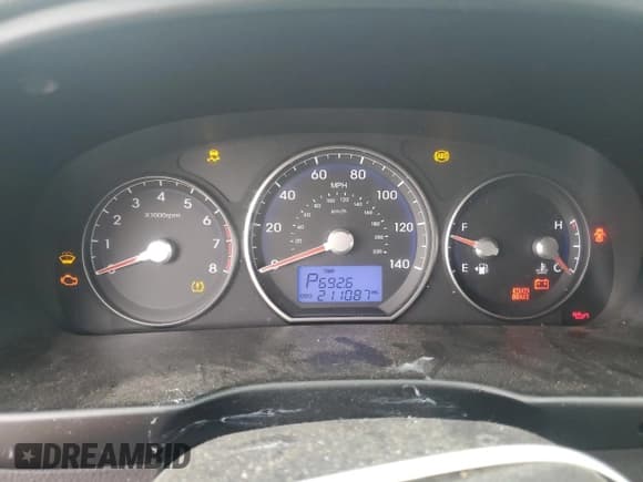 ✅ 2011 Hyundai Santa Fe GLS • VIN: 5XYZG3AB7BG071438 • Lot: 85361375. Listed on Copart with 211,087 mi. Free auction sales archive from the USA and detailed vehicle history report at DreamBid. Image 9.