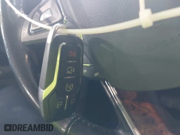 ✅ 2013 Lincoln MKZ • VIN: 3LN6L2G98DR813184 • Lot: 42798635. Wystawiony na IAAI z przebiegiem 111 503 mil. Bezpłatny archiwum sprzedaży aukcyjnych z USA i szczegółowy raport historii pojazdu na DreamBid. Zdjęcie 11.