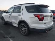 ✅ 2017 Ford Explorer Sport • VIN: 1FM5K8GTXHGA80520 • Lot: 43706131. Wystawiony na IAAI z przebiegiem 110 087 mil. Bezpłatny archiwum sprzedaży aukcyjnych z USA i szczegółowy raport historii pojazdu na DreamBid. Zdjęcie 3.
