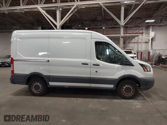 ✅ 2015 Ford Transit Cargo • VIN: 1FTNR1CM5FKB22074 • Lot: 42829986. Listed on IAAI with 147,667 mi. Free auction sales archive from the USA and detailed vehicle history report at DreamBid. Image 13.