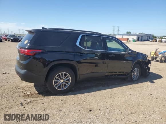 ✅ 2023 Chevrolet Traverse LT Cloth • VIN: 1GNEVGKWXPJ290728 • Lot: 70272255. Wystawiony na Copart z przebiegiem 27 531 mil. Bezpłatny archiwum sprzedaży aukcyjnych z USA i szczegółowy raport historii pojazdu na DreamBid. Zdjęcie 3.