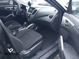 ✅ 2016 Hyundai Veloster • VIN: KMHTC6AD2GU248693 • Lot: 41207288. Wystawiony na IAAI z przebiegiem 67 829 mil. Bezpłatny archiwum sprzedaży aukcyjnych z USA i szczegółowy raport historii pojazdu na DreamBid. Zdjęcie 5.