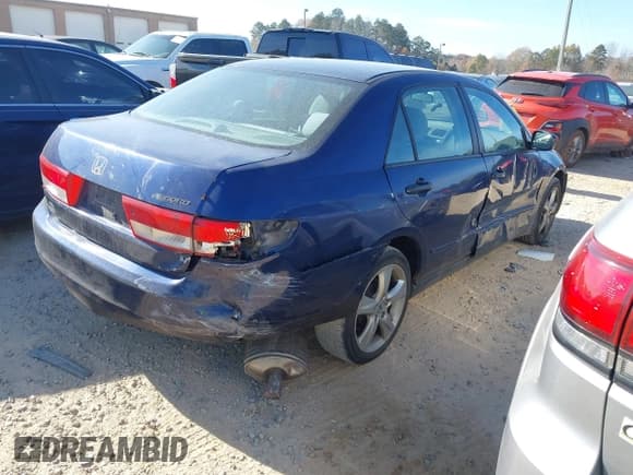 ✅ 2004 Honda Accord DX • VIN: 1HGCM55194A050395 • Lot: 43721654. Wystawiony na IAAI z przebiegiem 165 368 mil. Bezpłatny archiwum sprzedaży aukcyjnych z USA i szczegółowy raport historii pojazdu na DreamBid. Zdjęcie 4.