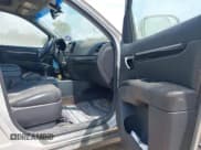 ✅ 2008 Hyundai Santa Fe SE • VIN: 5NMSH13E38H135872 • Lot: 43025102. Wystawiony na IAAI z przebiegiem 211 947 mil. Bezpłatny archiwum sprzedaży aukcyjnych z USA i szczegółowy raport historii pojazdu na DreamBid. Zdjęcie 5.