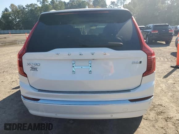 ✅ 2024 Volvo XC90 Ultimate Bright Theme • VIN: YV4062PFXR1201980 • Лот: 90576975. Опубликован ранее на Copart с пробегом 16 802 миль. Бесплатный доступ к архиву аукционных продаж из США и подробный отчёт об истории автомобиля на DreamBid. Изображение 6.
