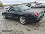 ✅ 2002 Ford Thunderbird Hardtop Premium • VIN: 1FAHP60A52Y119814 • Lot: 82621765. Wystawiony na Copart z przebiegiem Nie podano. Bezpłatny archiwum sprzedaży aukcyjnych z USA i szczegółowy raport historii pojazdu na DreamBid. Zdjęcie 2.