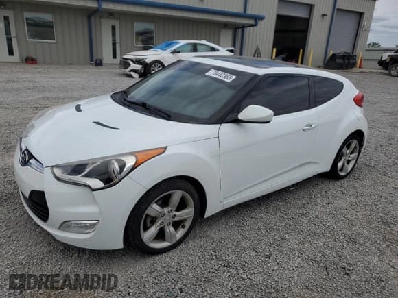 ✅ 2014 Hyundai Veloster • VIN: KMHTC6AD2EU191697 • Lot: 70442365. Wystawiony na Copart z przebiegiem 122 602 mil. Bezpłatny archiwum sprzedaży aukcyjnych z USA i szczegółowy raport historii pojazdu na DreamBid. Zdjęcie 1.