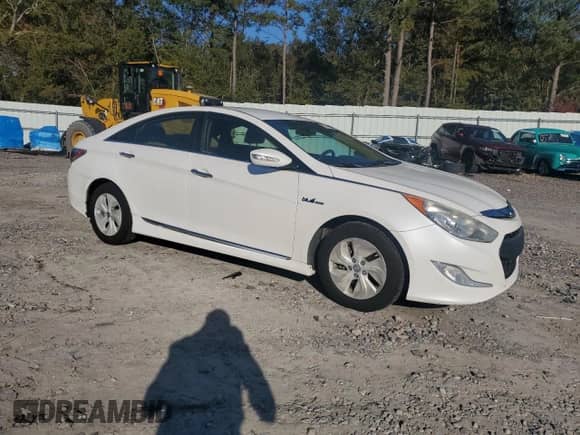 2015 Hyundai Sonata Limited с VIN KMHEC4A42FA133525, выставлен на аукционе Copart как лот 82747315 с пробегом 162 953 миль миль и Чистый • Clean title. История ставок и продаж доступна на DreamBid. Изображение 4.