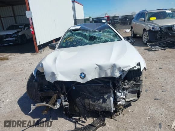 ✅ 2021 BMW M8 Competition • VIN: WBSGV0C05MCF88621 • Lot: 42218093. Listed on IAAI with Not provided. Free auction sales archive from the USA and detailed vehicle history report at DreamBid. Image 12.