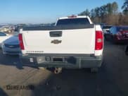 ✅ 2007 Chevrolet Silverado 2500HD 1LT • VIN: 1GCHC23K97F566426 • Lot: 43831242. Wystawiony na IAAI z przebiegiem 249 118 mil. Bezpłatny archiwum sprzedaży aukcyjnych z USA i szczegółowy raport historii pojazdu na DreamBid. Zdjęcie 16.