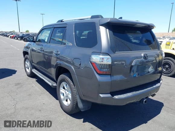 ✅ 2019 Toyota 4Runner SR5 • VIN: JTEBU5JR2K5734714 • Lot: 42888890. Wystawiony na IAAI z przebiegiem 46 573 mil. Bezpłatny archiwum sprzedaży aukcyjnych z USA i szczegółowy raport historii pojazdu na DreamBid. Zdjęcie 3.